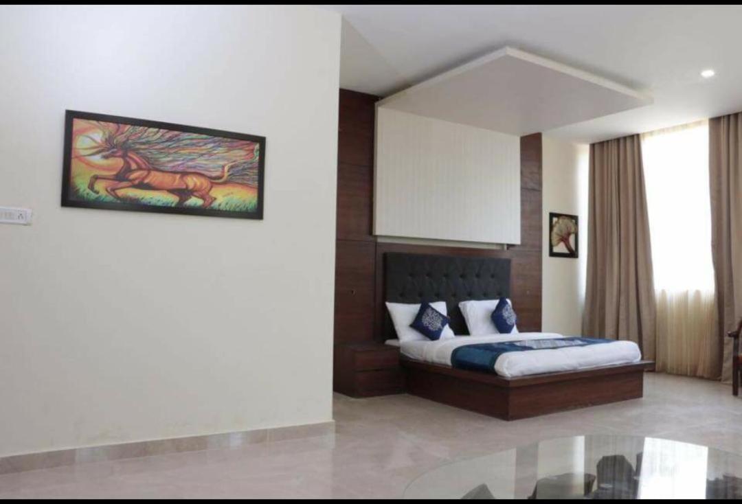 Babian Inn Лакхнау Экстерьер фото